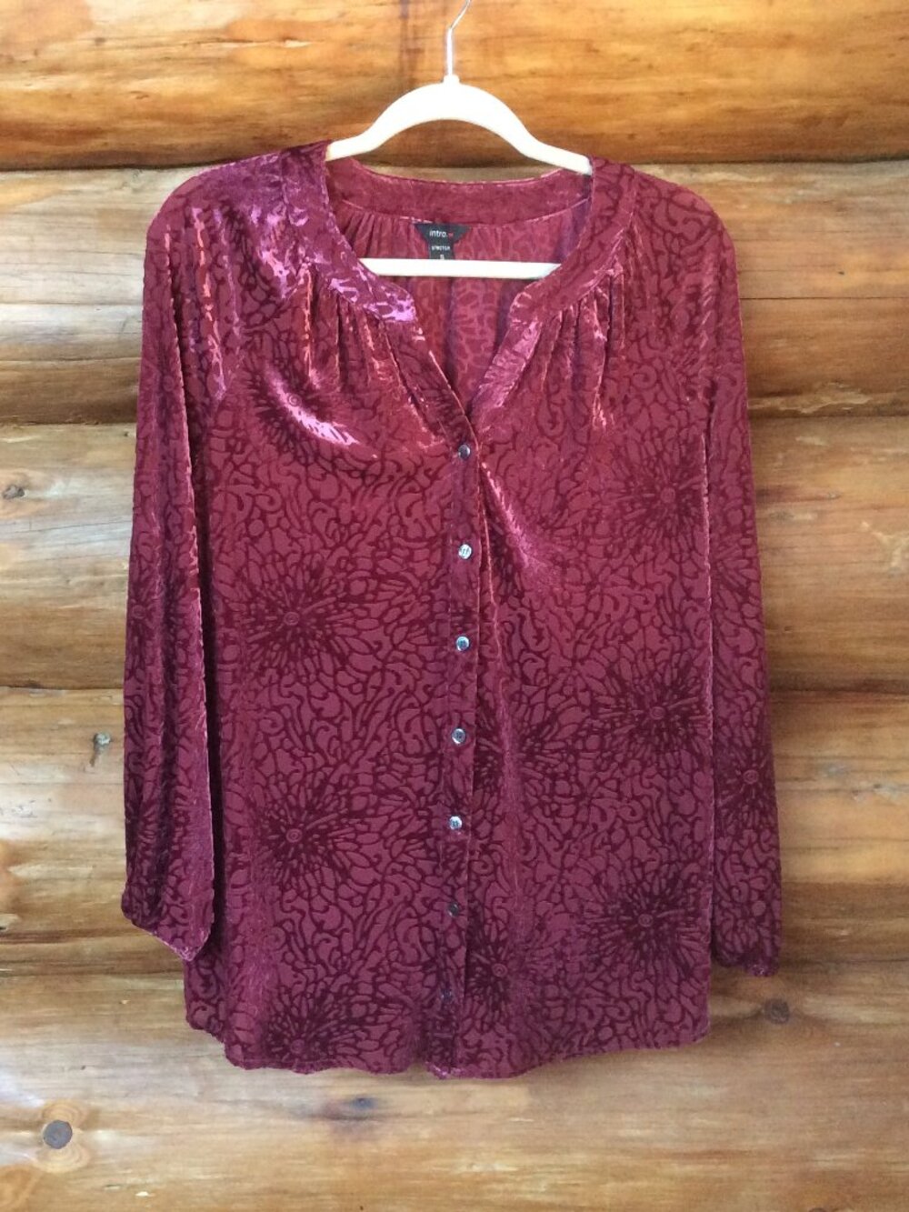 Burgundy Velvet Burnout Boho Retro Style Y2K Button Down Shirt Size Small Intro